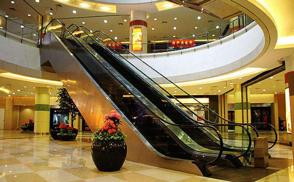 自動(dòng)扶梯 自動(dòng)扶梯